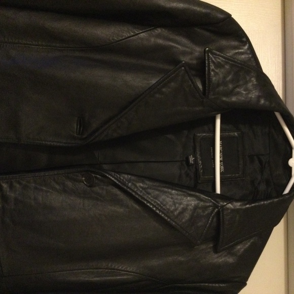 ANDREW MARC Women’s Leather Jacket - Picture 12 of 15
